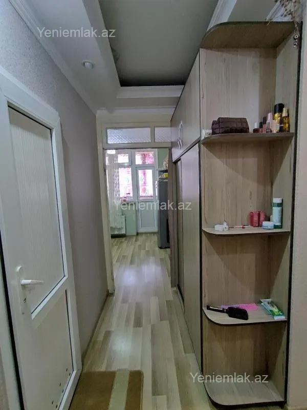Satılır 2 otaqlı köhnə tikili 50 m²