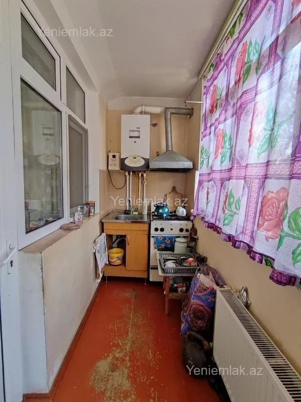 Satılır 2 otaqlı köhnə tikili 50 m²