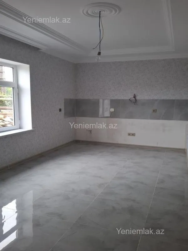 Satılır 4 otaqlı həyət evi 160 m²