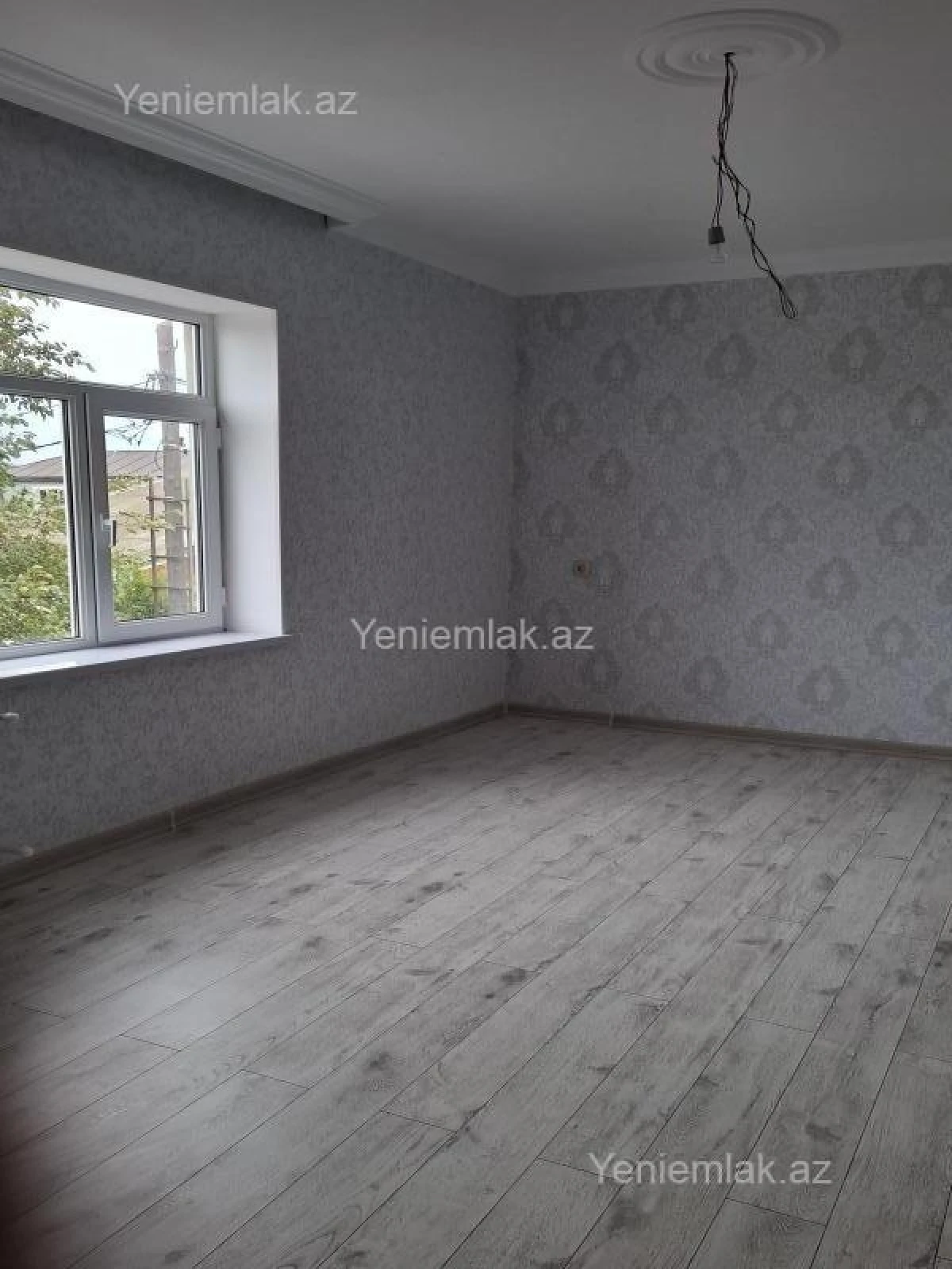 Satılır 4 otaqlı həyət evi 160 m²