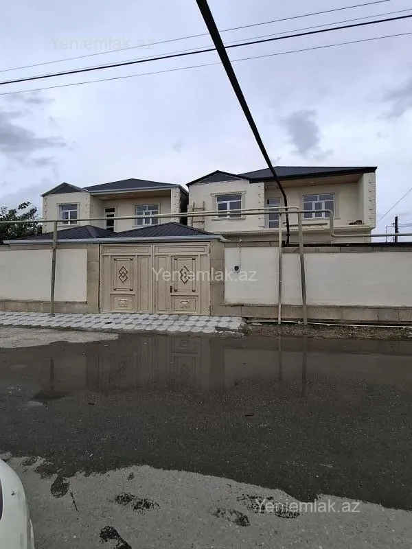 Satılır 4 otaqlı həyət evi 160 m²