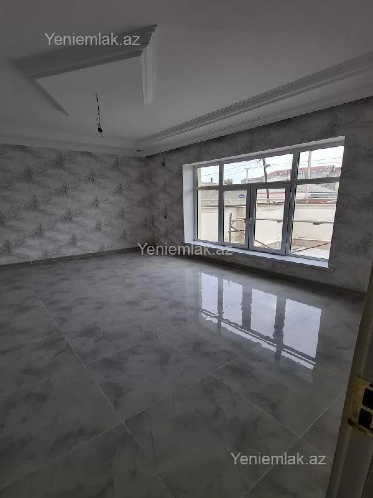 Satılır 4 otaqlı həyət evi 160 m²