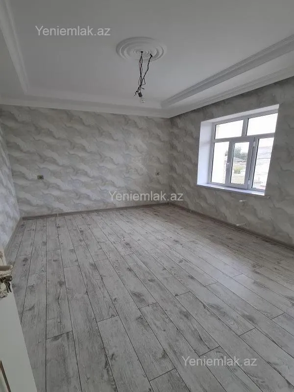 Satılır 4 otaqlı həyət evi 160 m²