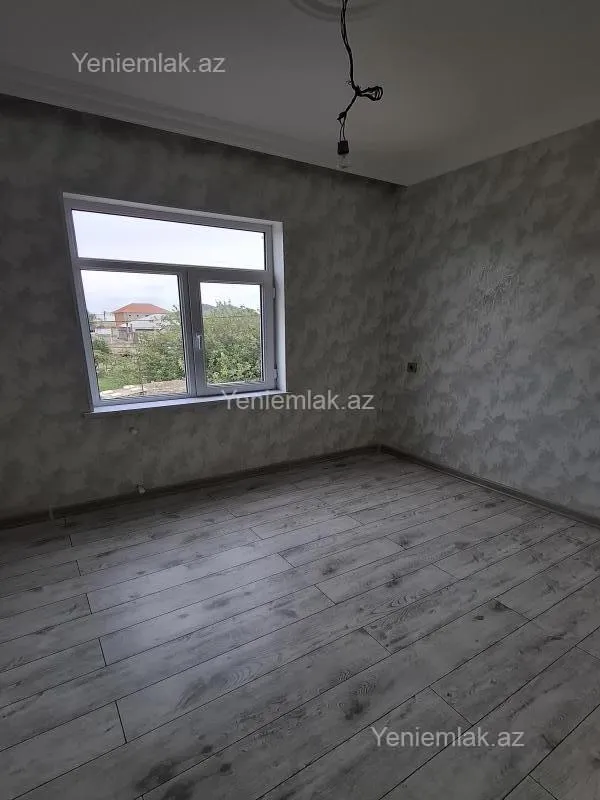 Satılır 4 otaqlı həyət evi 160 m²
