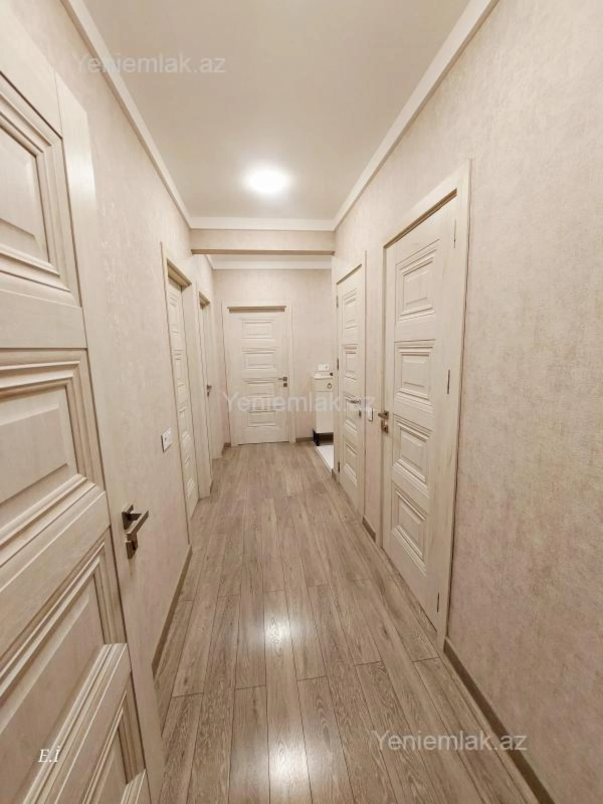 Satılır 3 otaqlı köhnə tikili 75 m²