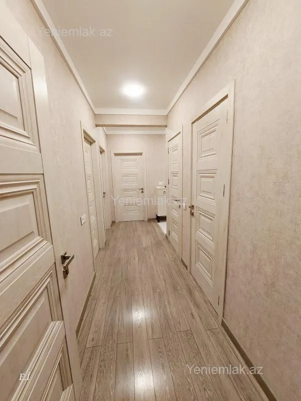 Satılır 3 otaqlı köhnə tikili 75 m²