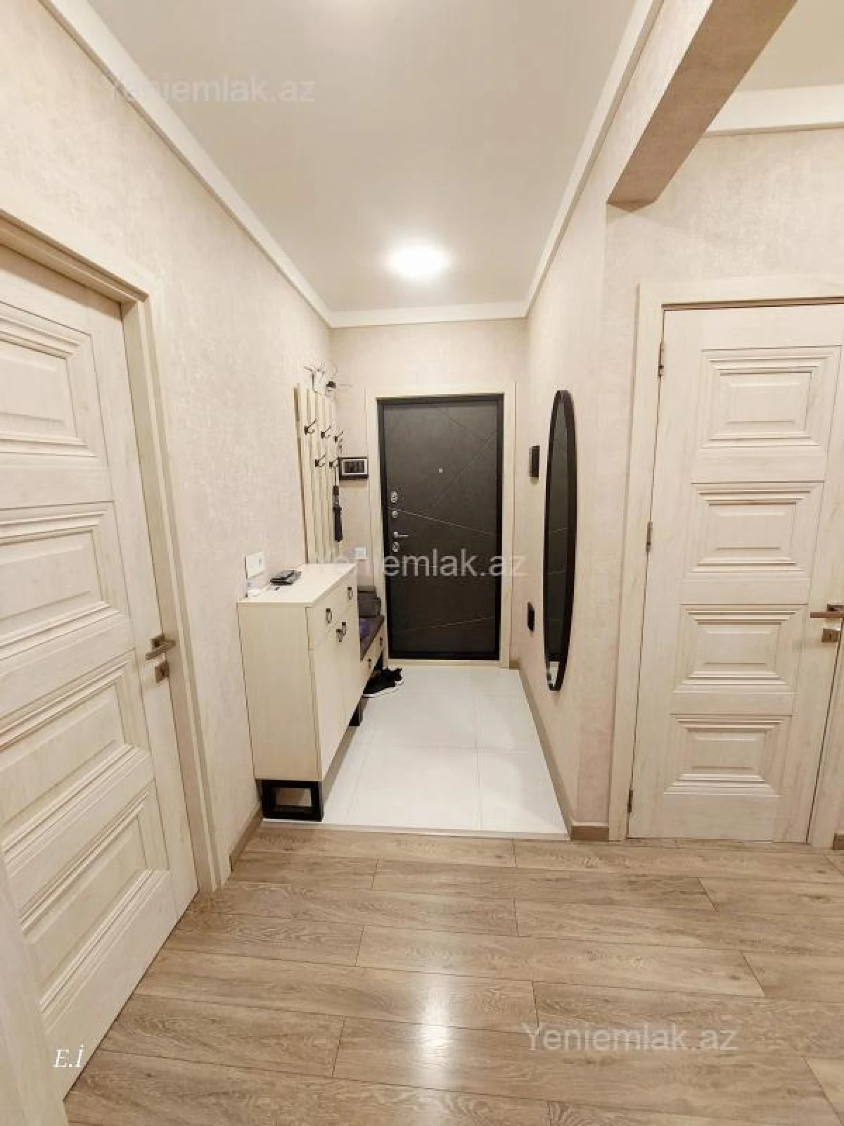 Satılır 3 otaqlı köhnə tikili 75 m²