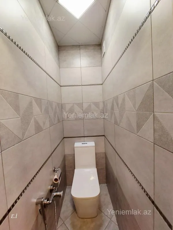 Satılır 3 otaqlı köhnə tikili 75 m²