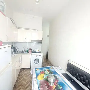 Satılır 2 otaqlı köhnə tikili 47 m²