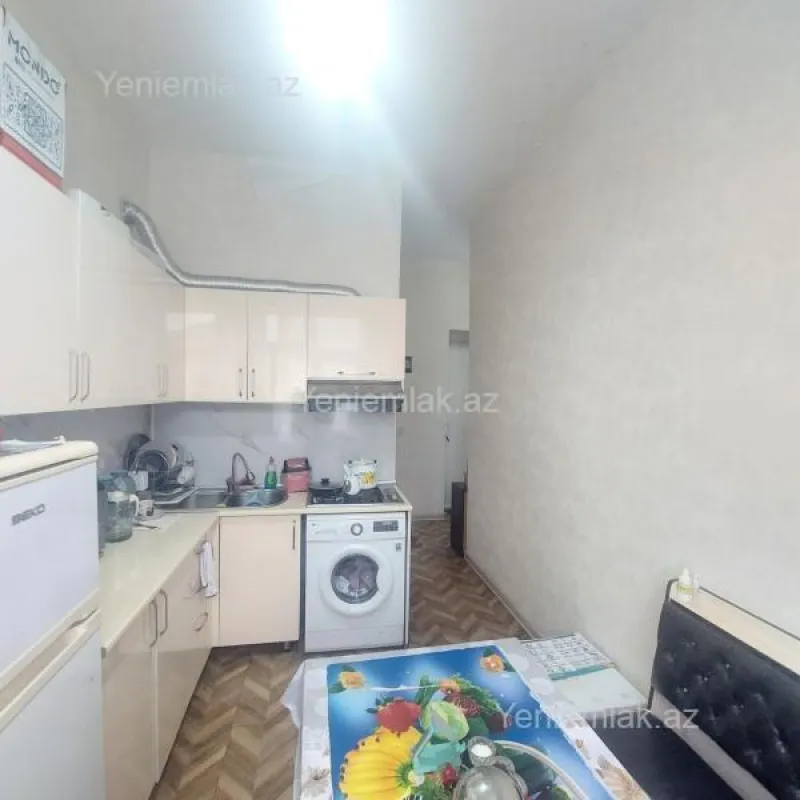 Satılır 2 otaqlı köhnə tikili 47 m²