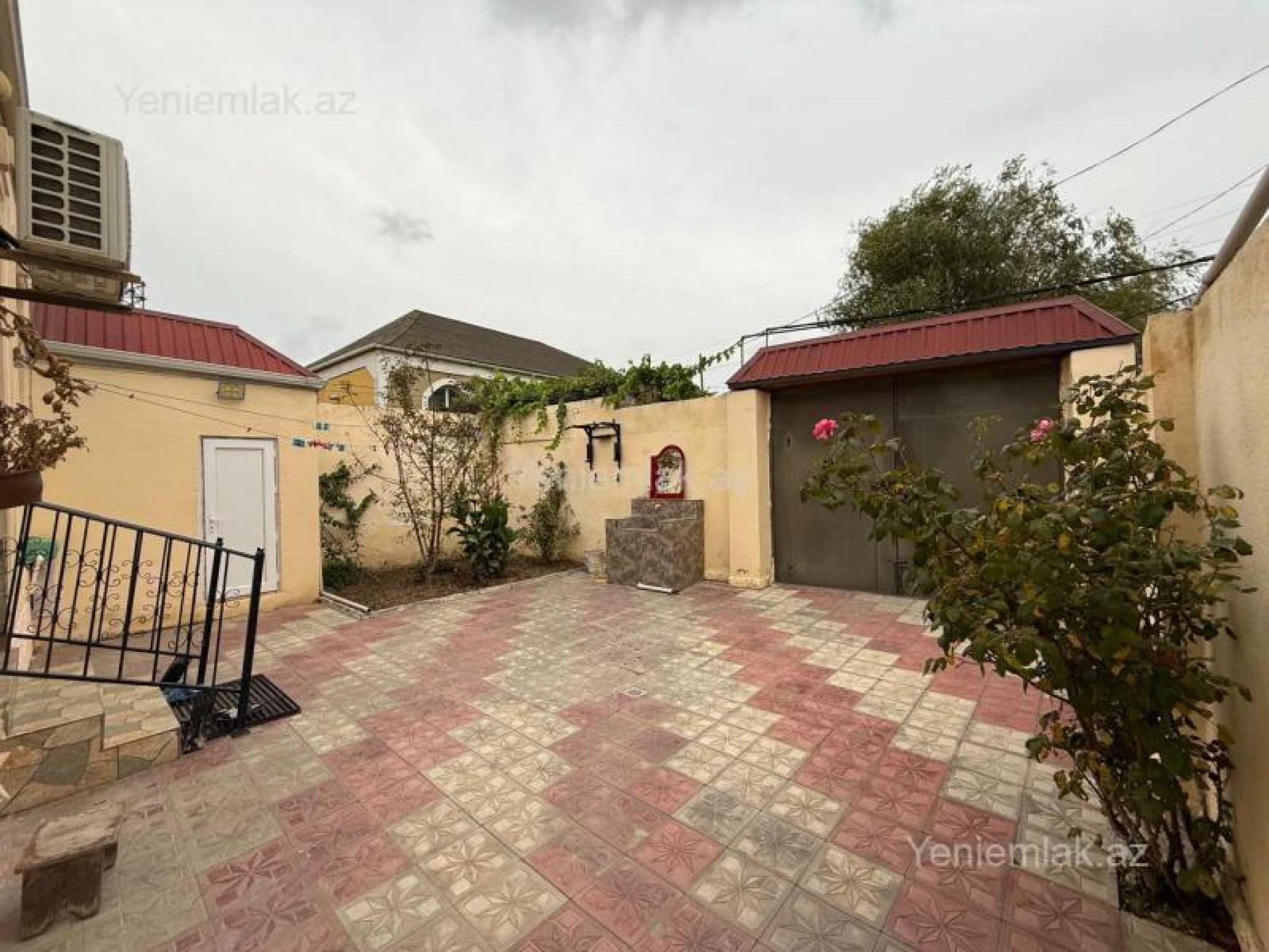 Satılır 3 otaqlı həyət evi 90 m²