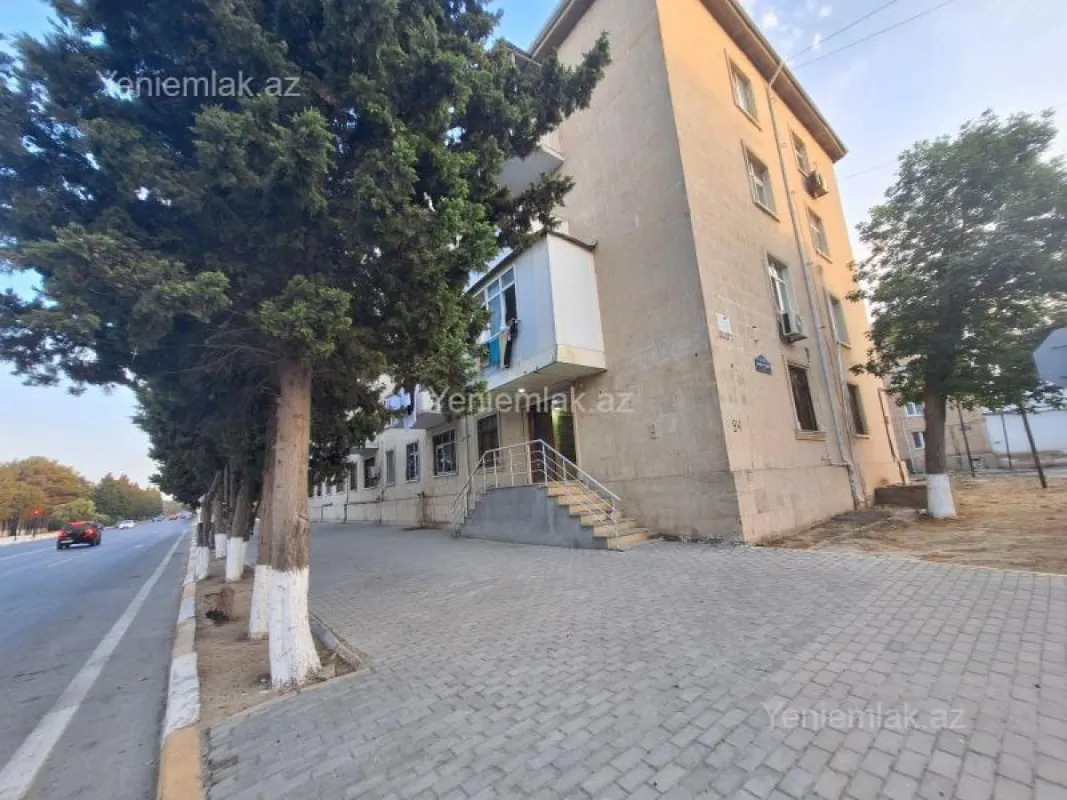 Satılır 4 otaqlı obyekt 46 m²