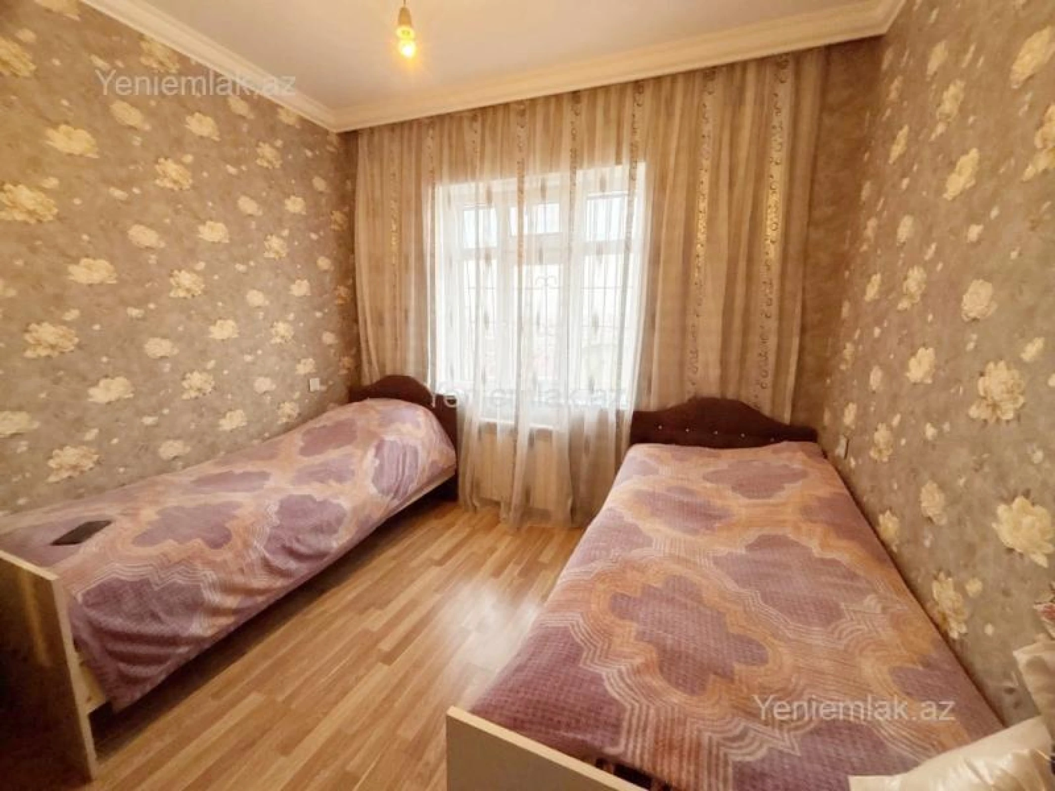 Satılır 3 otaqlı köhnə tikili 80 m²