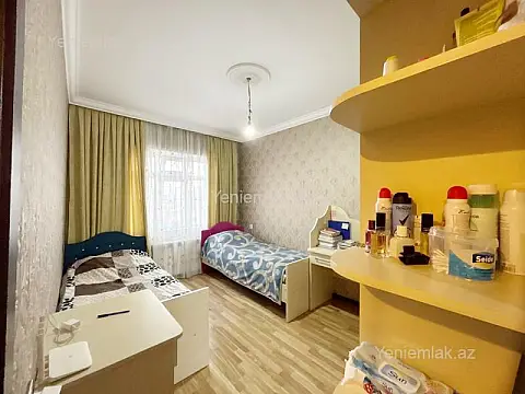 Satılır 3 otaqlı köhnə tikili 80 m²