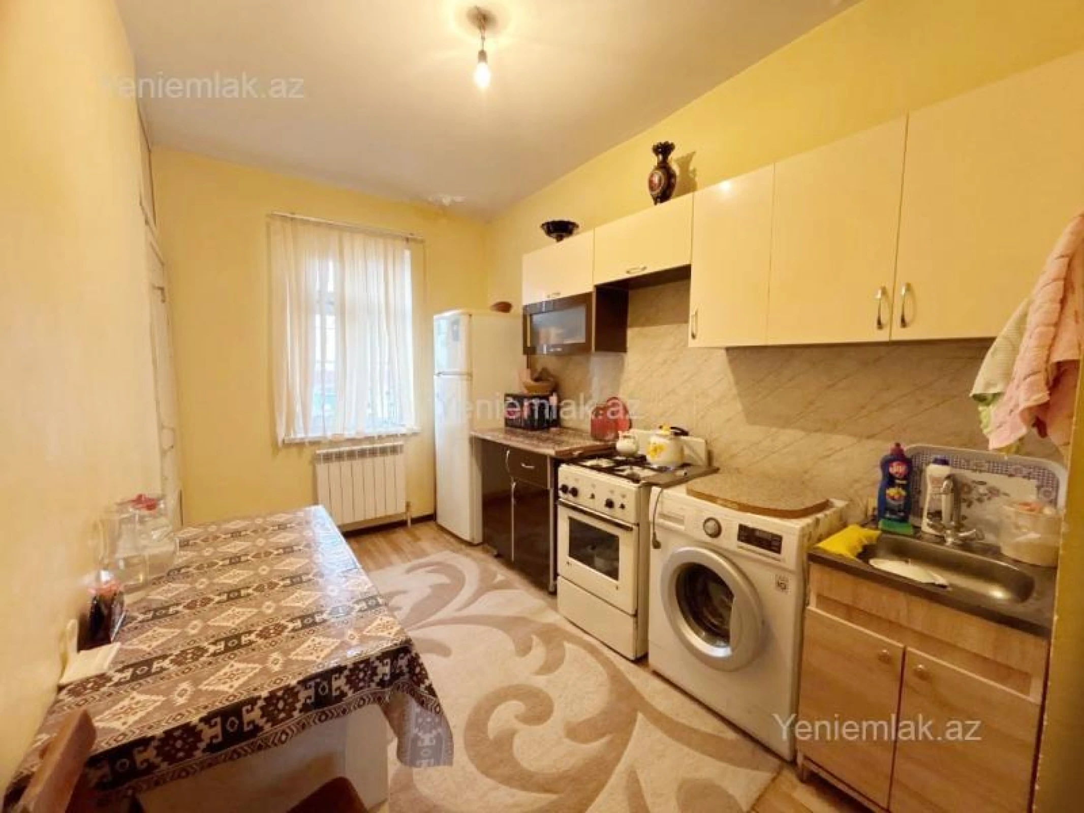 Satılır 3 otaqlı köhnə tikili 80 m²