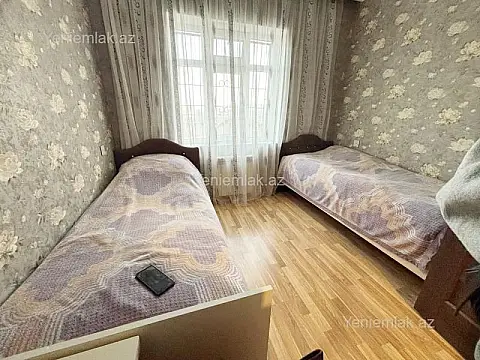 Satılır 3 otaqlı köhnə tikili 80 m²