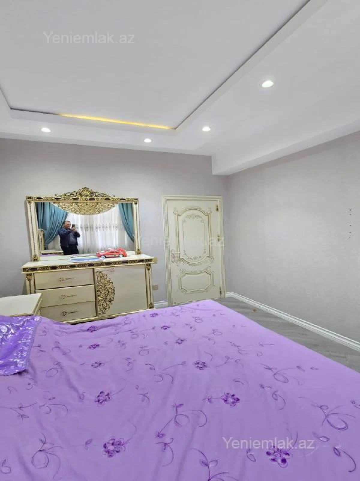 Satılır 3 otaqlı yeni tikili 125 m²