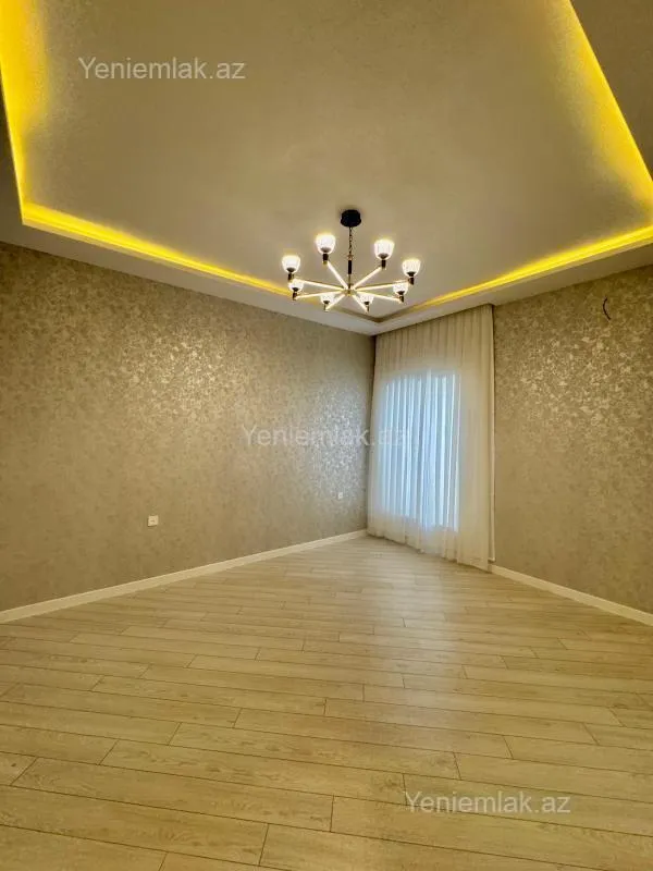 Satılır 5 otaqlı həyət evi 200 m²
