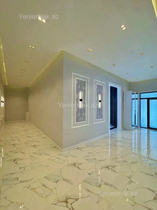 Satılır 5 otaqlı həyət evi 200 m²