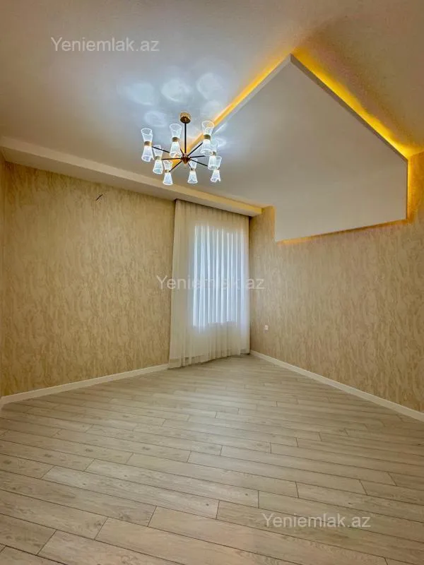 Satılır 5 otaqlı həyət evi 200 m²