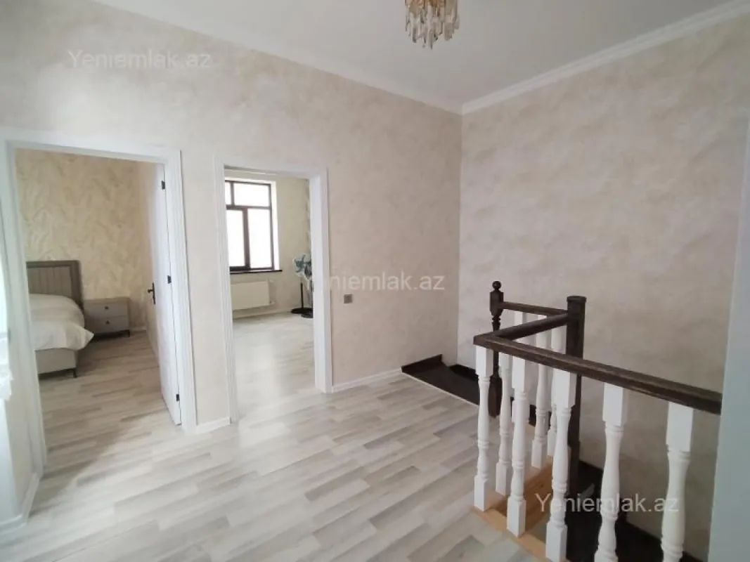 Satılır 4 otaqlı həyət evi 140 m²
