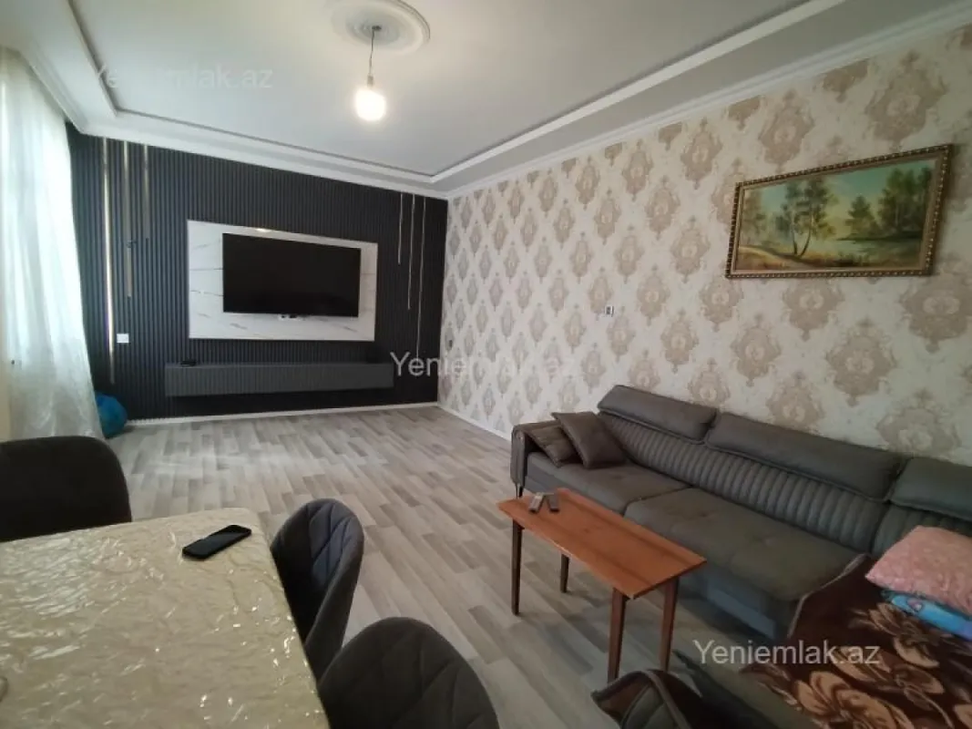 Satılır 4 otaqlı həyət evi 140 m²