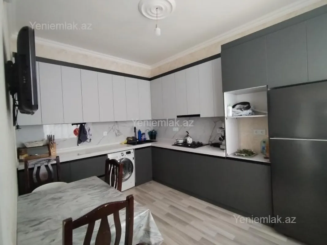 Satılır 4 otaqlı həyət evi 140 m²