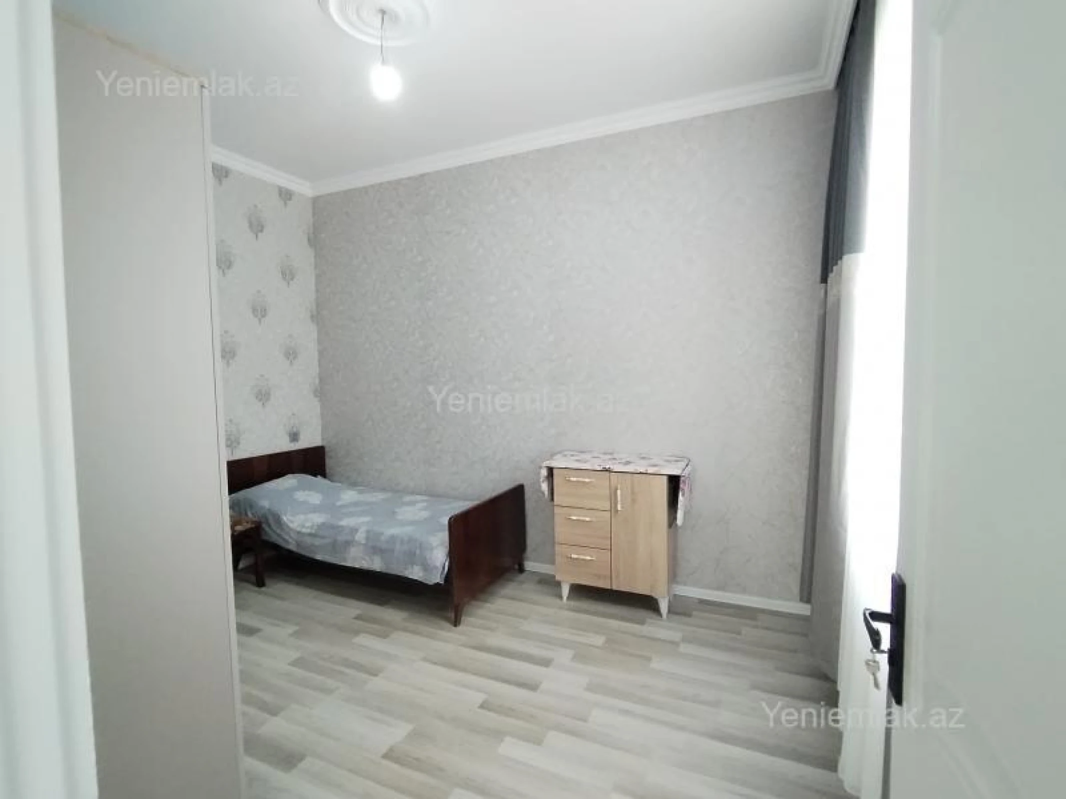 Satılır 4 otaqlı həyət evi 140 m²