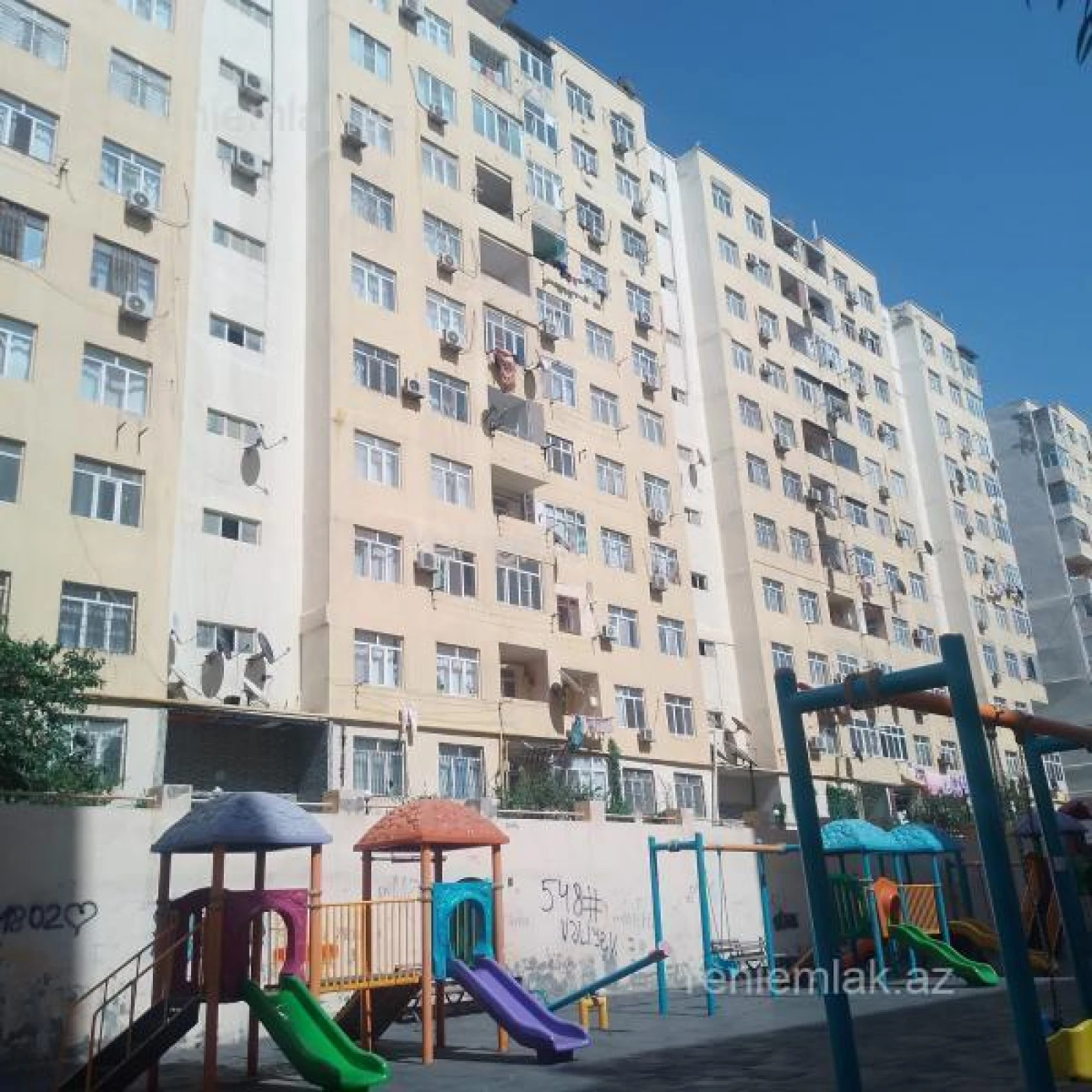 Satılır 3 otaqlı yeni tikili 86 m²