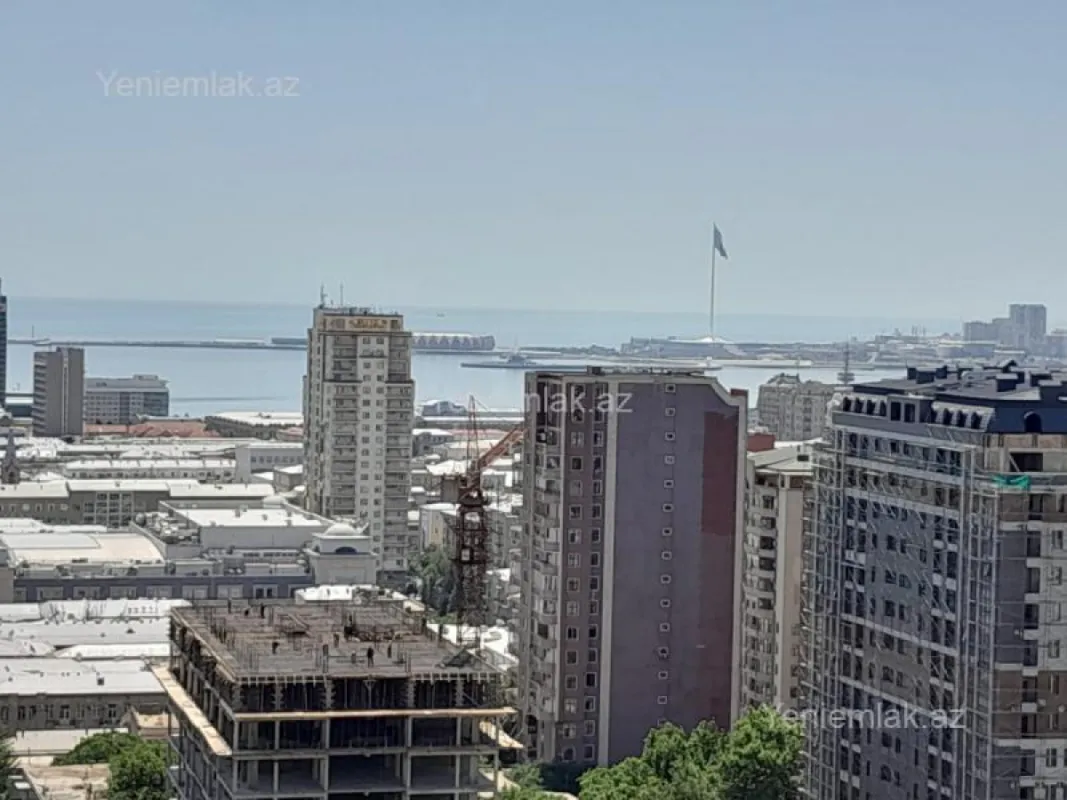 Satılır 3 otaqlı yeni tikili 141 m²