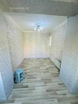 Satılır 3 otaqlı köhnə tikili 43 m²