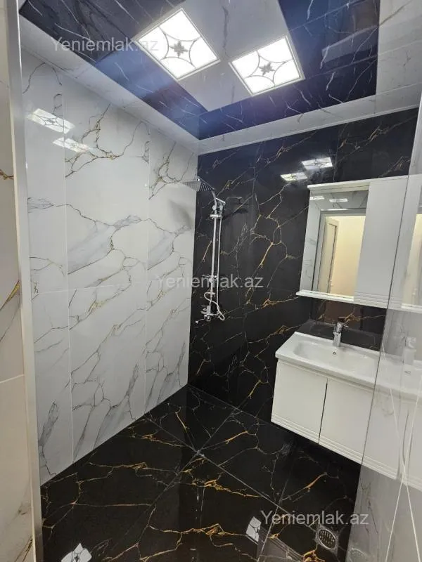 Satılır 3 otaqlı köhnə tikili 75 m²