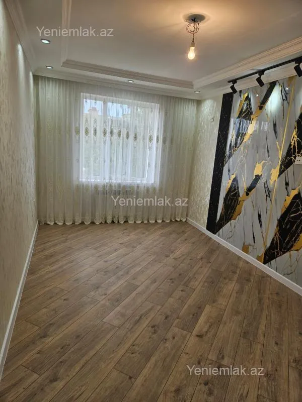 Satılır 3 otaqlı köhnə tikili 75 m²