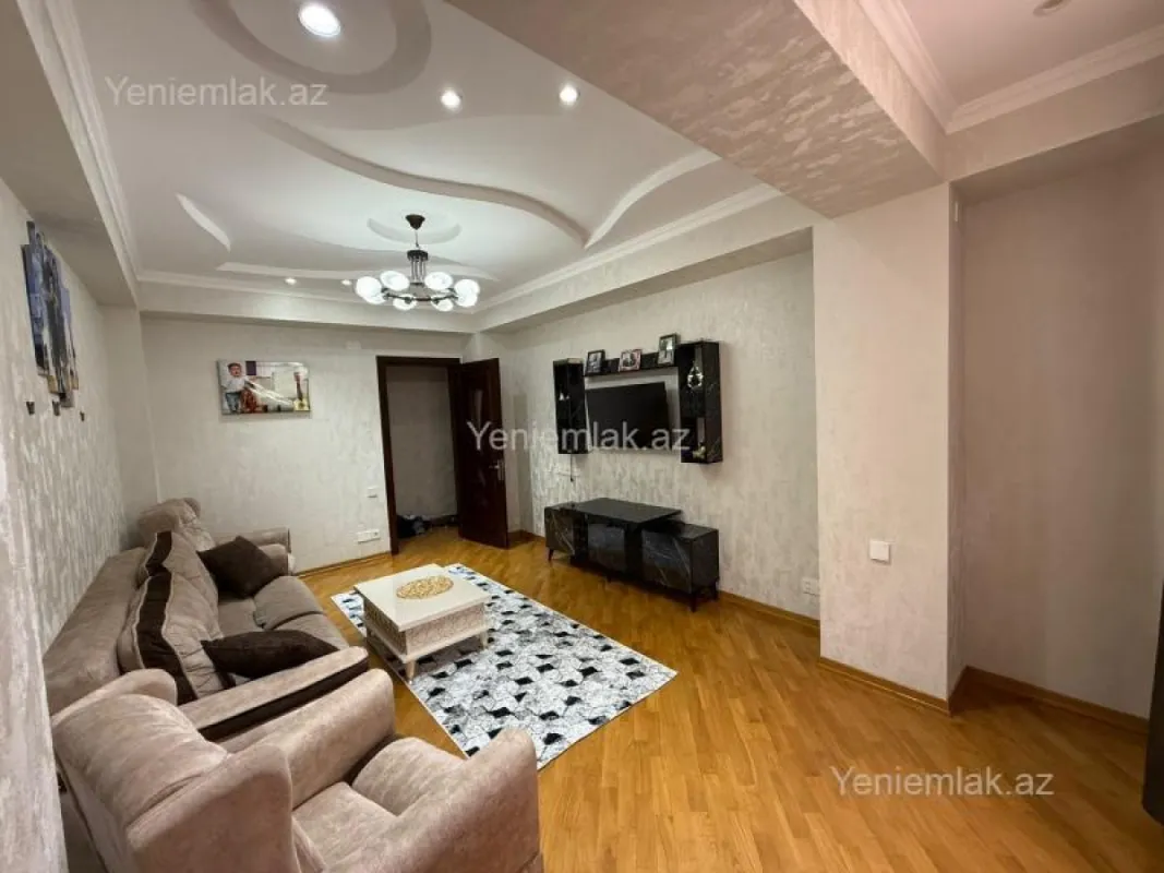 Satılır 3 otaqlı yeni tikili 75 m²