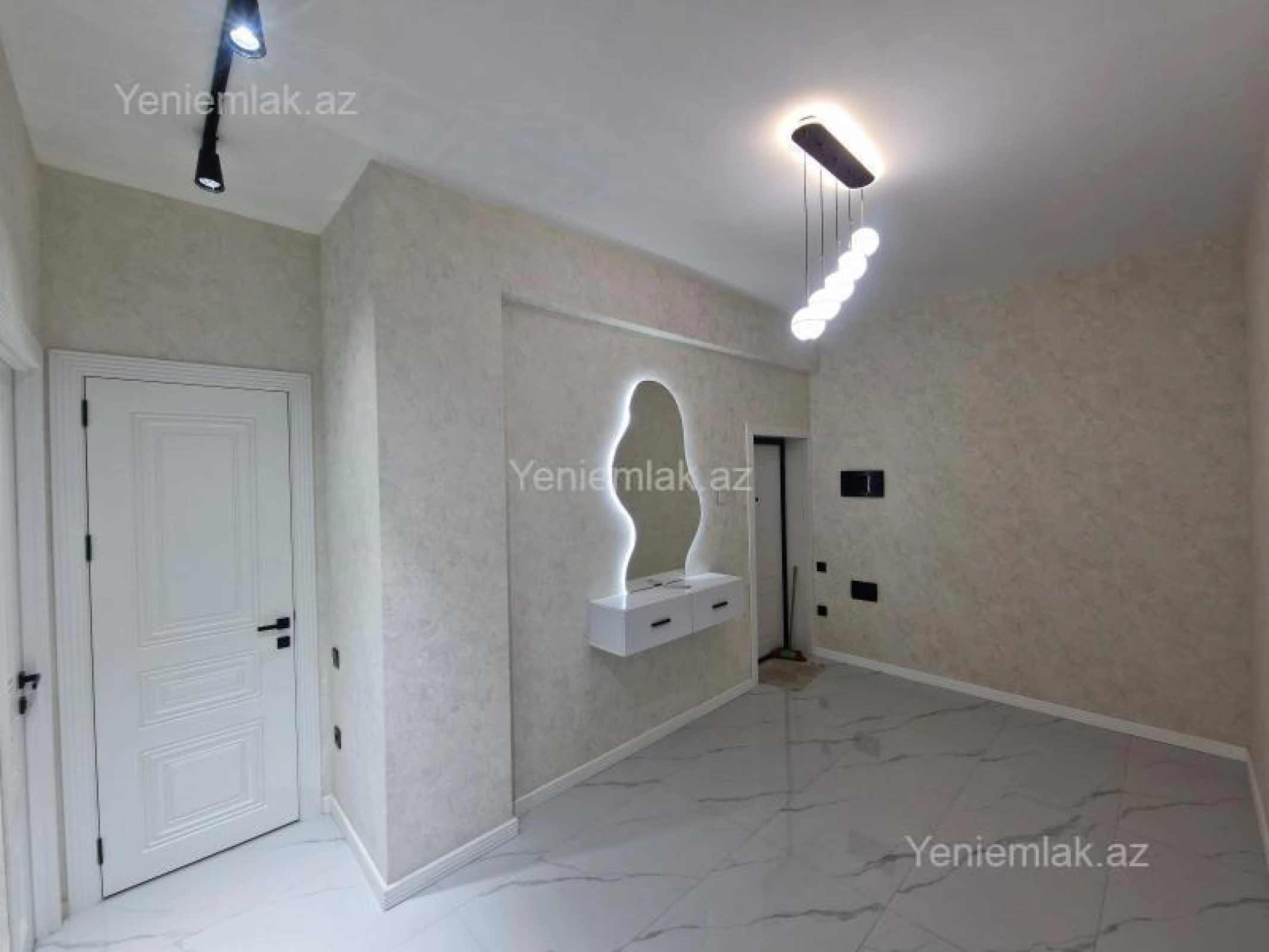 Satılır 3 otaqlı yeni tikili 96 m²