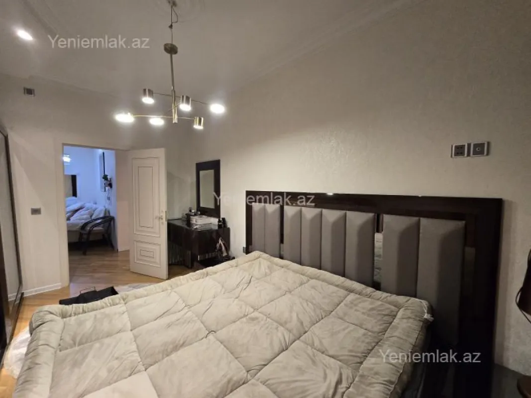 Satılır 2 otaqlı yeni tikili 94 m²