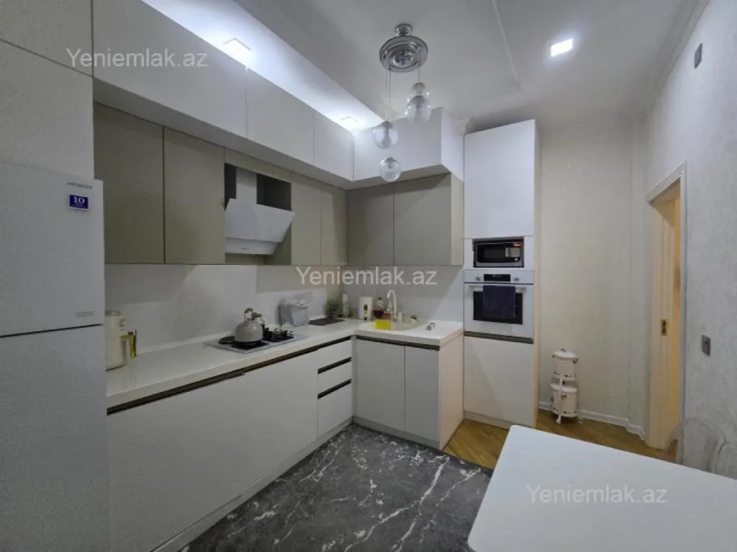 Satılır 2 otaqlı yeni tikili 94 m²