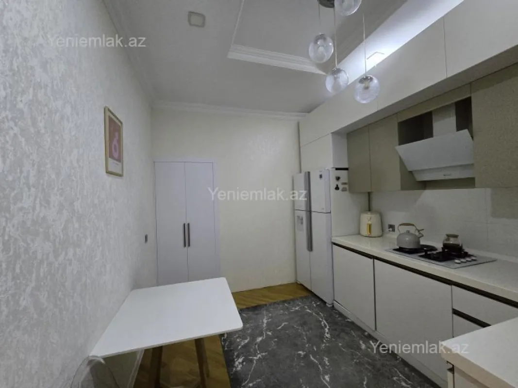 Satılır 2 otaqlı yeni tikili 94 m²