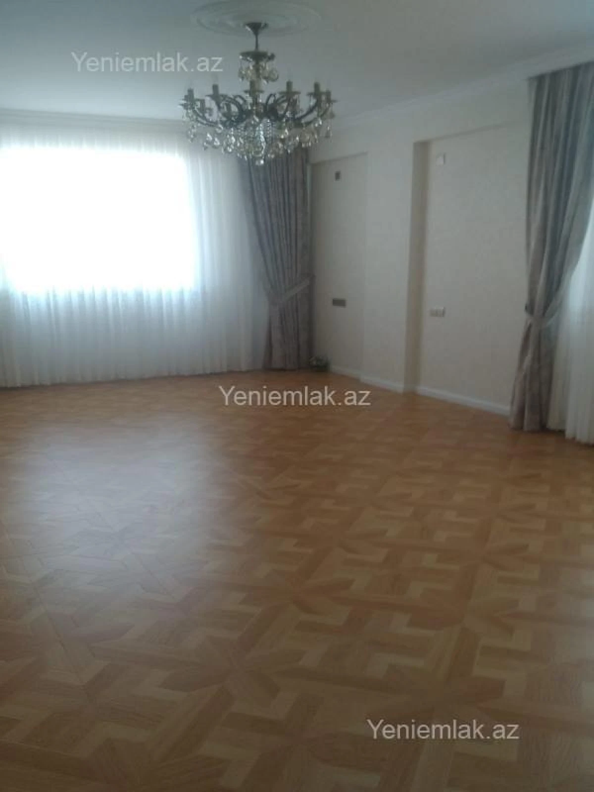 Satılır 3 otaqlı yeni tikili 130 m²