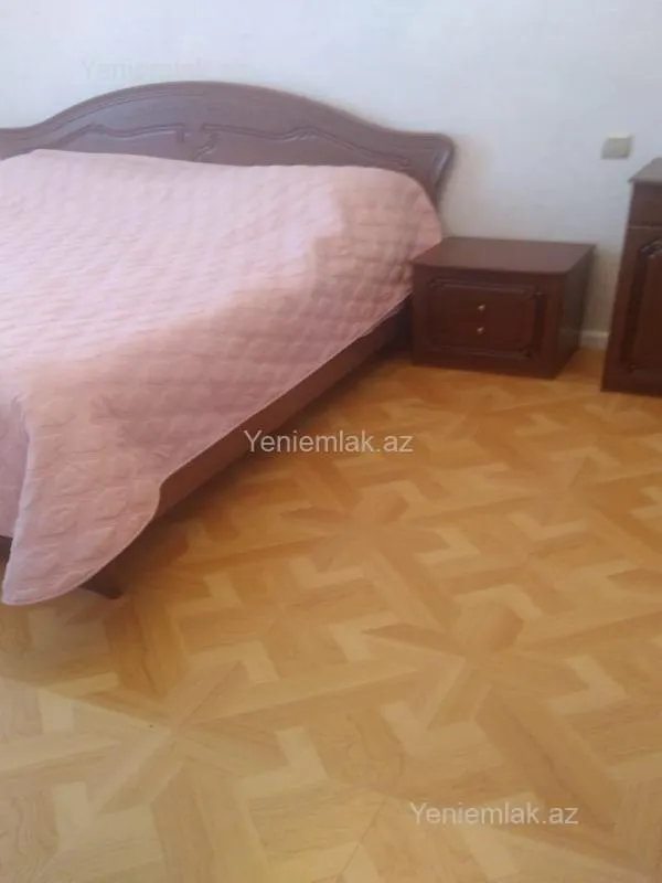 Satılır 3 otaqlı yeni tikili 130 m²