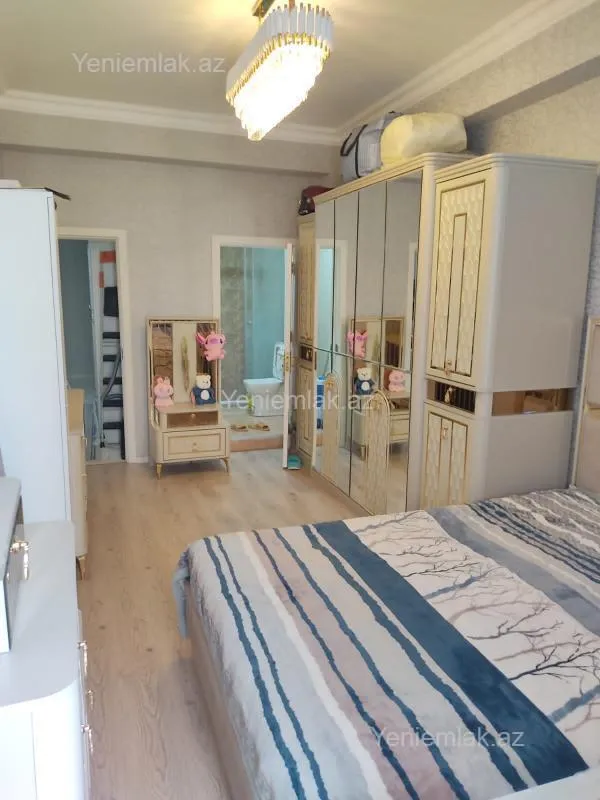 Satılır 4 otaqlı yeni tikili 162.5 m²