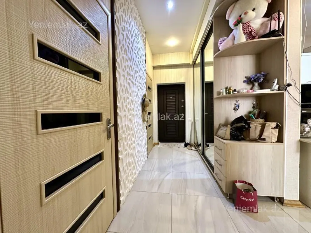 Satılır 4 otaqlı yeni tikili 120 m²