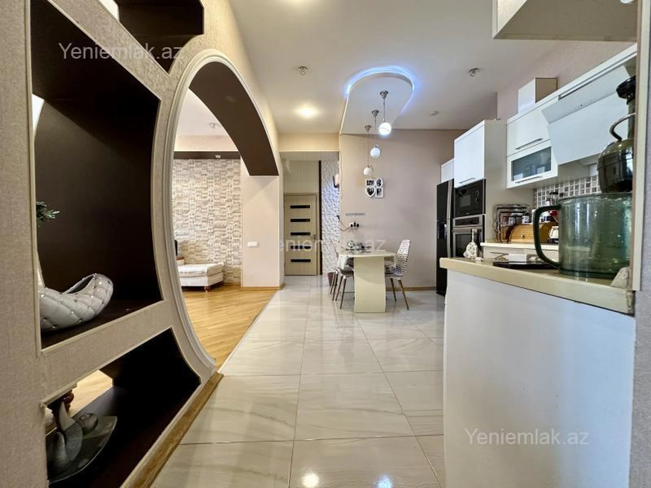 Satılır 4 otaqlı yeni tikili 120 m²