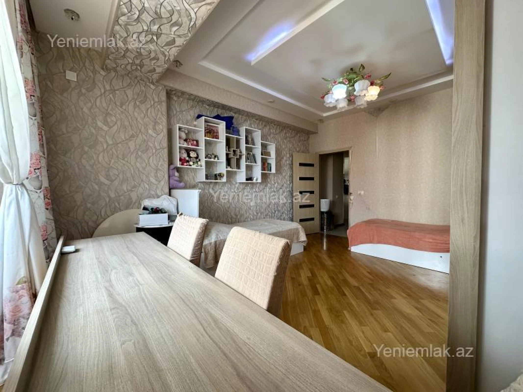 Satılır 4 otaqlı yeni tikili 120 m²