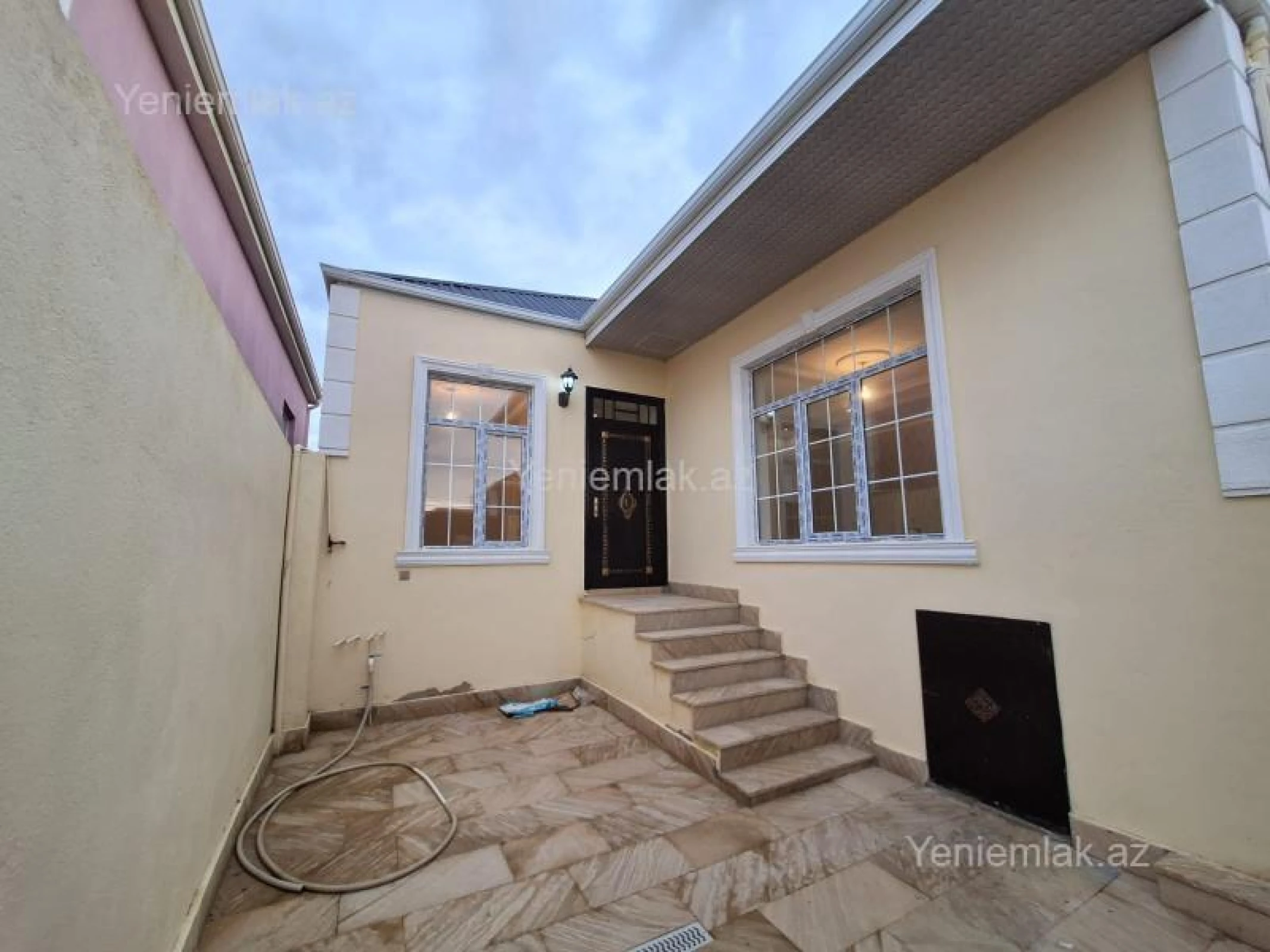 Satılır 3 otaqlı həyət evi 90 m²