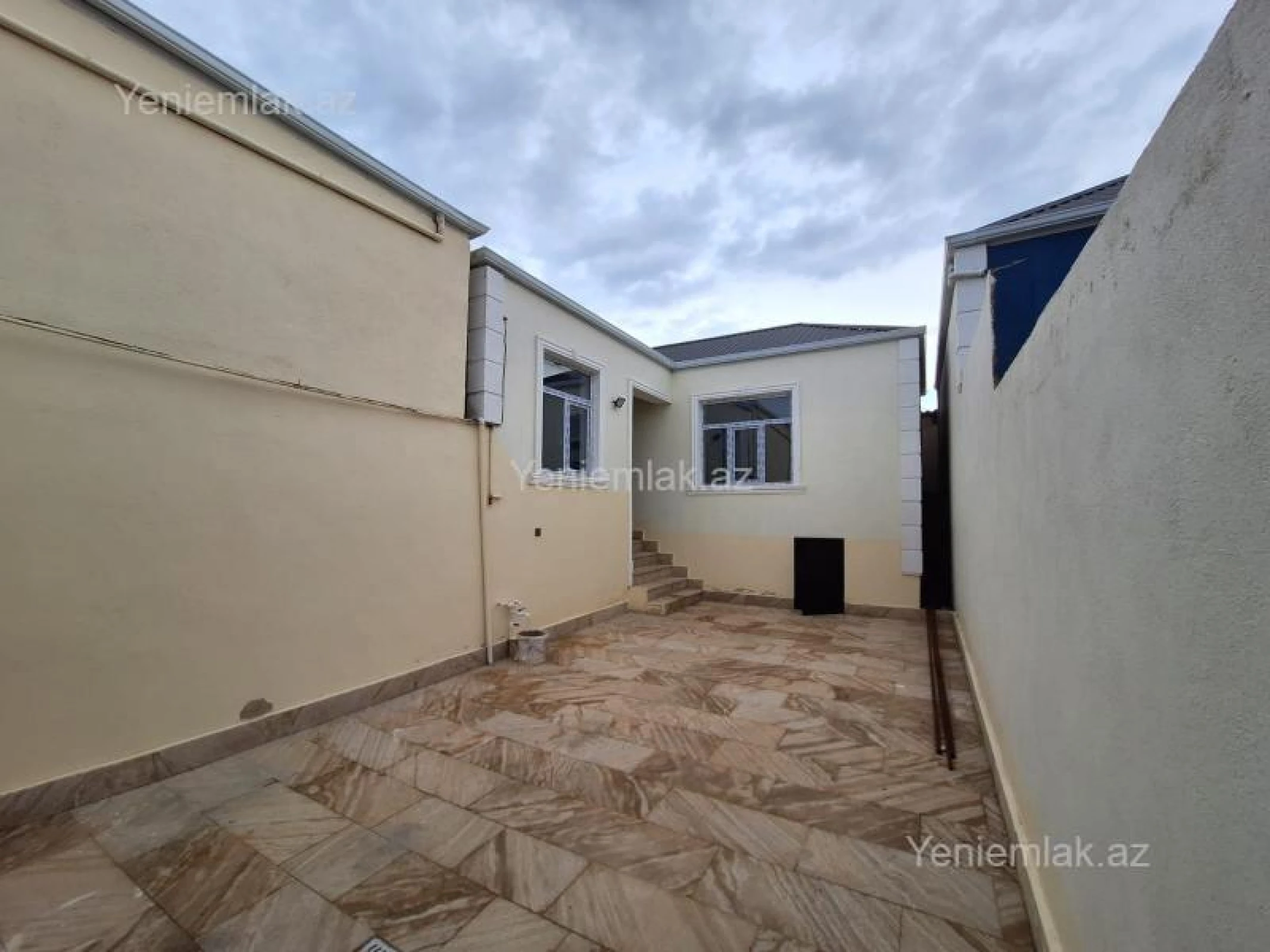 Satılır 4 otaqlı həyət evi 125 m²