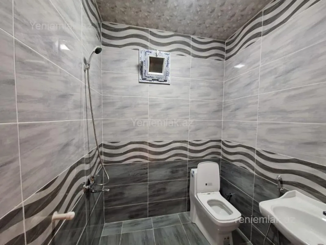 Satılır 4 otaqlı həyət evi 125 m²