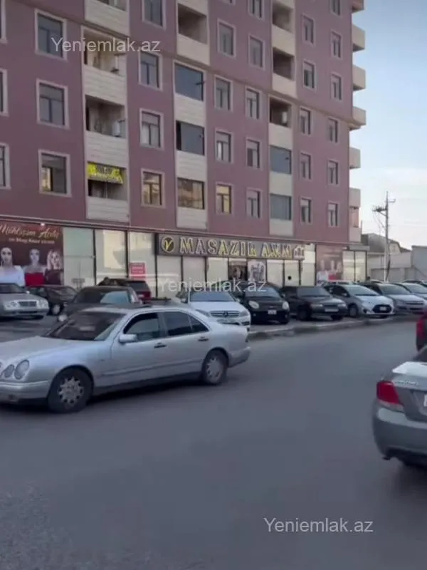 Satılır 2 otaqlı yeni tikili 60 m²