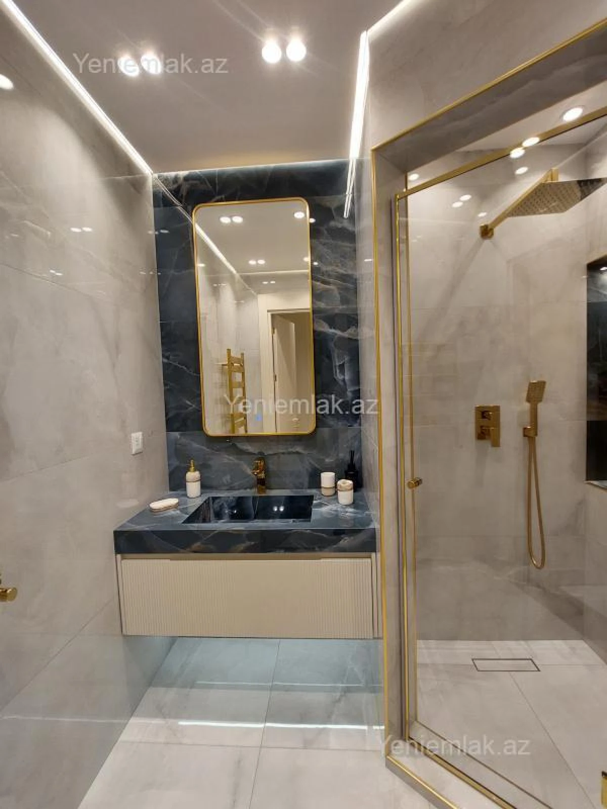 Satılır 3 otaqlı yeni tikili 85 m²