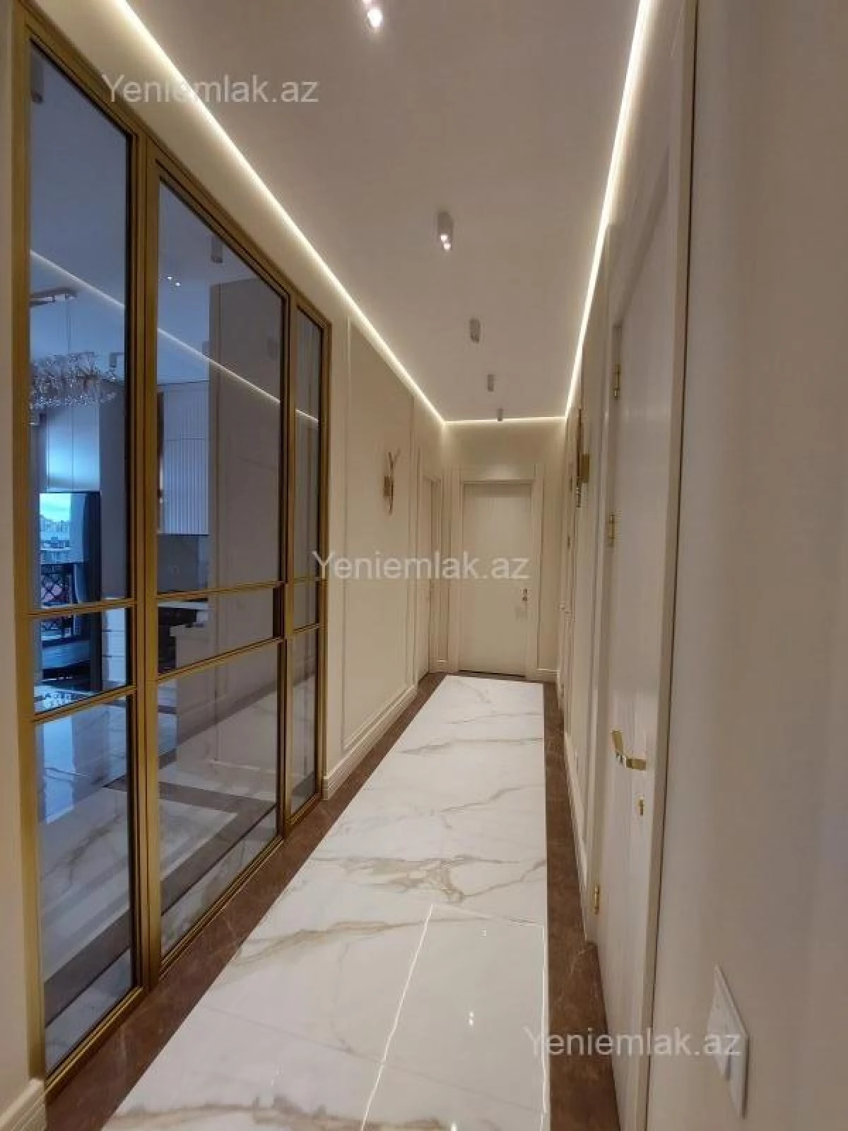 Satılır 3 otaqlı yeni tikili 85 m²